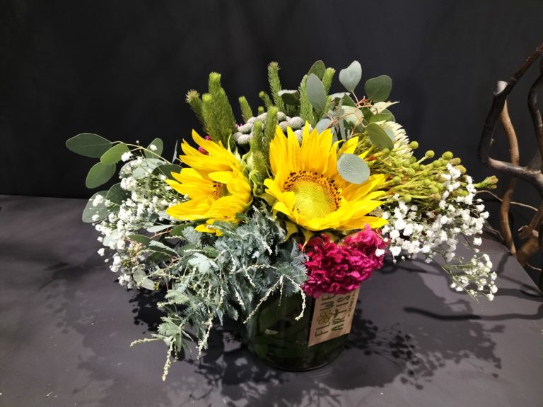Origin Market - Sip & create a beautiful bouquet of fresh flowers